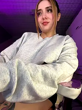 Snapshot of Sam_Thompsoon_ chatting on November 2025 03:07:01 AM Sam Thompsoon online show from November 2025 03:07:01 AM