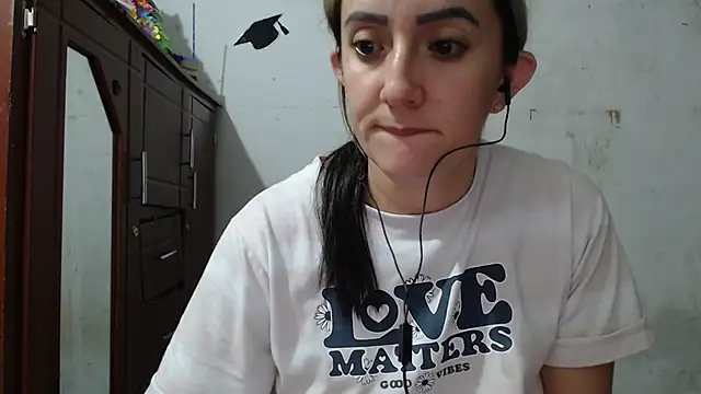 DeepAnal07 online show from March 2026 06:32:01 AM