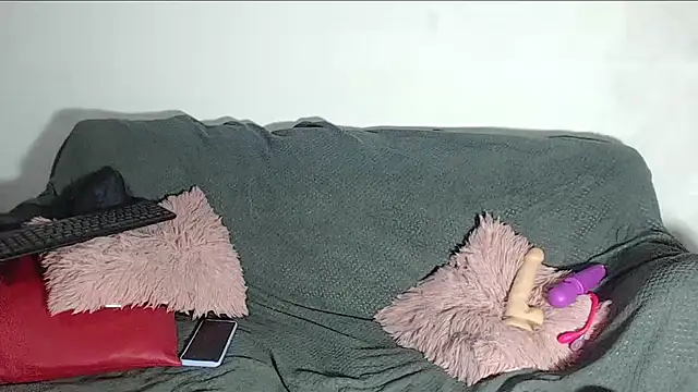 JulianaFoster online show from September 2025 02:12:02 AM