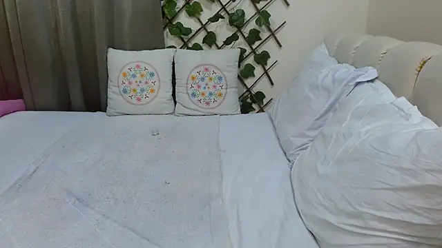 Lovelywife786 online show from February 2025 05:43:02 PM