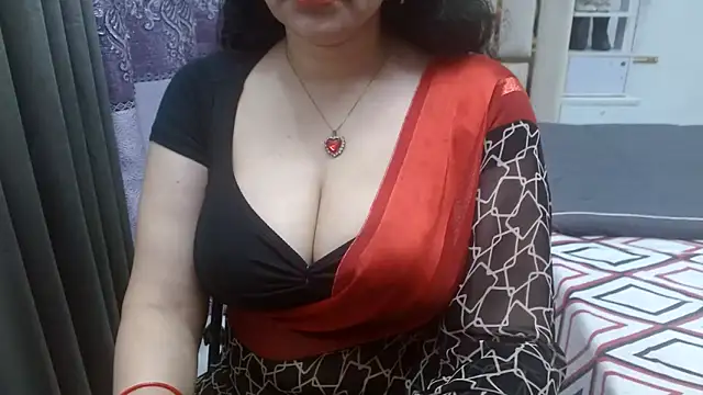 Lovelywife786 online show from May 2026 05:13:01 AM