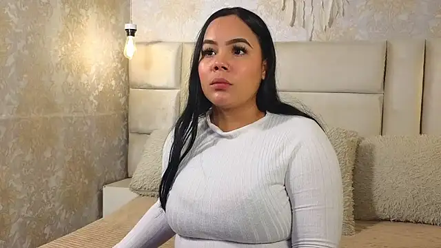 EmilyQueen3x online show from May 2026 01:54:02 PM