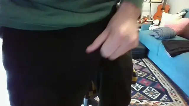 Snapshot of alessexxx24 chatting on March 2025 08:58:02 AM alessexxx24 online show from March 2025 08:58:02 AM