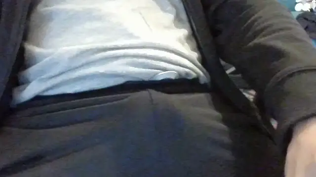 Snapshot of alessexxx24 chatting on October 2025 08:15:02 AM alessexxx24 online show from October 2025 08:15:02 AM