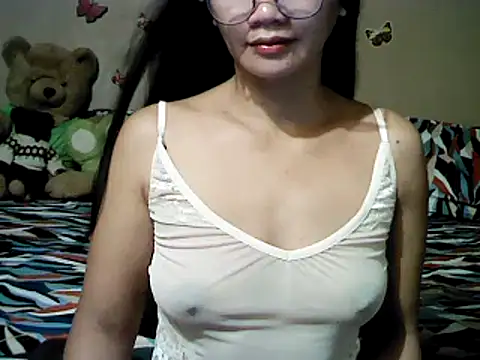 Snapshot of Mia_Rein chatting on October 2025 01:42:01 PM Mia Rein online show from October 2025 01:42:01 PM