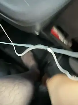 Snapshot of OhMyRichard chatting on February 2025 10:59:01 AM OhMyRichard online show from February 2025 10:59:01 AM