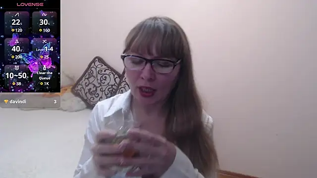 MargotLot online show from December 2024 07:32:01 AM