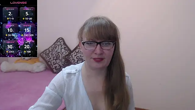 MargotLot online show from March 2025 04:38:01 AM