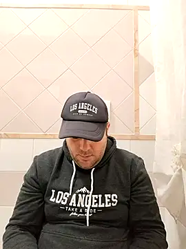 alex899927 online show from October 2025 07:39:02 AM