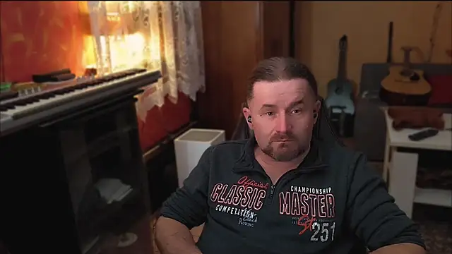 Mosiadz1975 online show from March 2025 10:59:01 PM