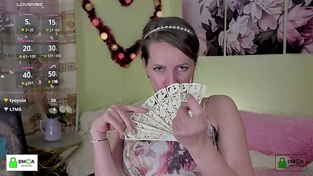 Queenymel online show from January 2025 08:15:02 PM