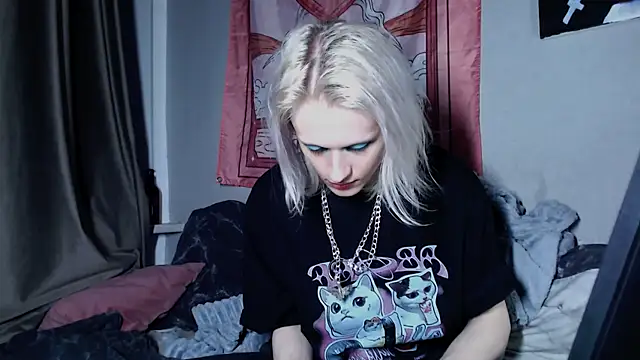 Alien Bella online show from July 2026 12:25:02 AM