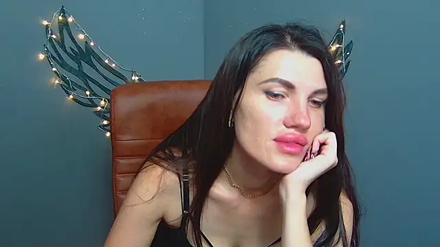 MilaLoona online show from July 2026 06:28:02 AM
