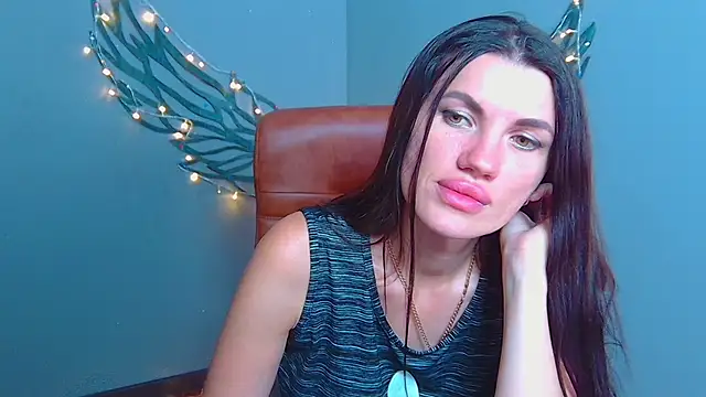 MilaLoona online show from July 2026 09:07:02 AM