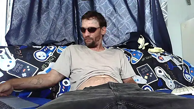 goodick4u28 online show from April 2026 05:32:02 PM