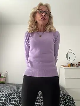 Snapshot of adella13 chatting on March 2026 07:12:01 AM adella13 online show from March 2026 07:12:01 AM