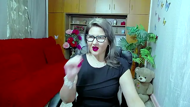 LucilleFenlys online show from December 2024 10:28:02 PM