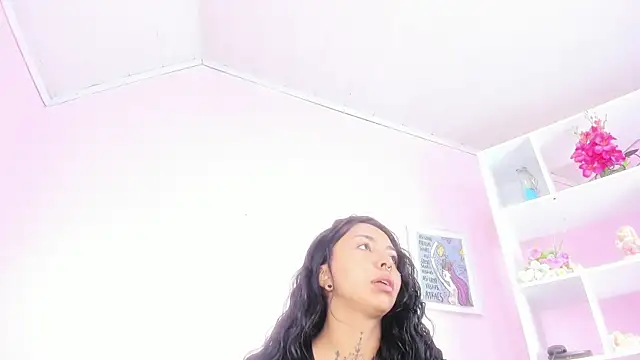 miss soffi  online show from May 2026 12:14:02 PM