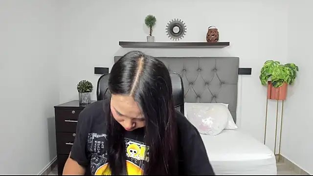 Snapshot of isabella_florez chatting on January 2025 12:13:01 PM isabella florez online show from January 2025 12:13:01 PM