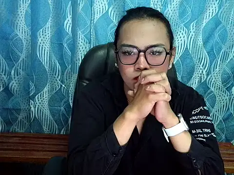 Snapshot of Your_PrettyGirlxxx chatting on September 2025 12:00:02 AM Your PrettyGirlxxx online show from September 2025 12:00:02 AM