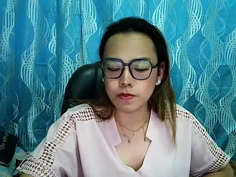 Snapshot of Your_PrettyGirlxxx chatting on September 2025 06:04:02 AM Your PrettyGirlxxx online show from September 2025 06:04:02 AM