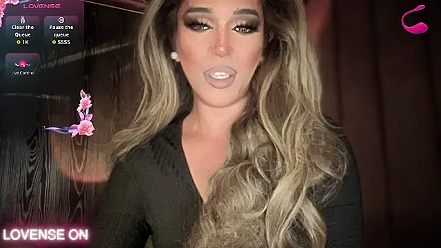 Snapshot of Lo_la_69 chatting on January 2026 11:46:02 AM Lo la 69 online show from January 2026 11:46:02 AM