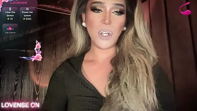 Snapshot of Lo_la_69 chatting on January 2026 05:01:01 AM Lo la 69 online show from January 2026 05:01:01 AM