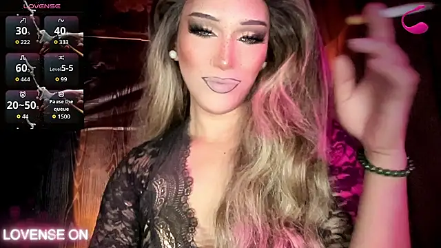 Snapshot of Lo_la_69 chatting on April 2026 05:14:01 AM Lo la 69 online show from April 2026 05:14:01 AM