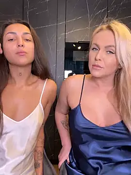 Snapshot of Keep_us_wild chatting on December 2024 03:36:01 AM Keep us wild online show from December 2024 03:36:01 AM