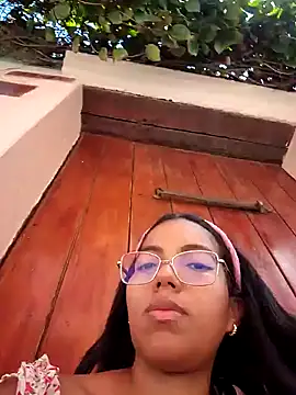 Snapshot of SheenaBrooke chatting on January 2025 04:48:02 PM SheenaBrooke online show from January 2025 04:48:02 PM