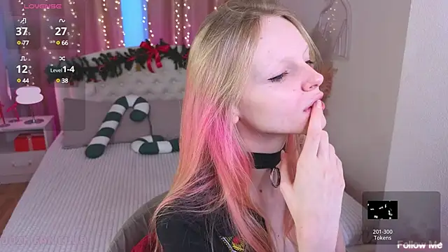 Snapshot of evangel1ne chatting on January 2025 08:07:02 AM evangel1ne online show from January 2025 08:07:02 AM