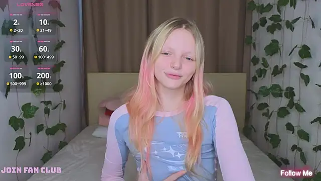 Snapshot of evangel1ne chatting on February 2025 09:51:02 AM evangel1ne online show from February 2025 09:51:02 AM