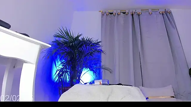 Coral Princex online show from February 2025 12:47:02 AM