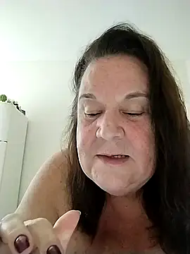 Yaya Mineira online show from September 2025 05:48:01 PM