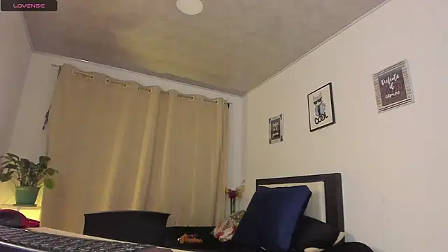 Snapshot of alicia_rouusel chatting on December 2024 12:13:01 AM alicia rouusel online show from December 2024 12:13:01 AM