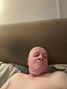 locallad88 online show from April 2026 08:31:01 PM