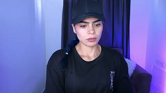 Snapshot of sexyladyy_ chatting on February 2026 10:14:01 PM sexyladyy online show from February 2026 10:14:01 PM