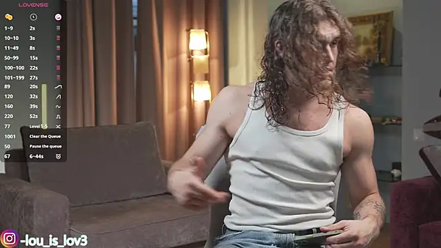 Snapshot of Louis_Karlos chatting on September 2025 03:45:02 AM Louis Karlos online show from September 2025 03:45:02 AM