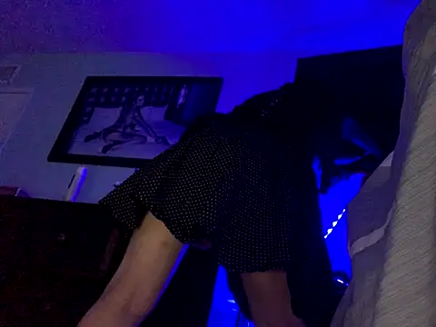 Snapshot of Kik_SickSlut88 chatting on October 2025 03:20:02 PM Kik SickSlut88 online show from October 2025 03:20:02 PM