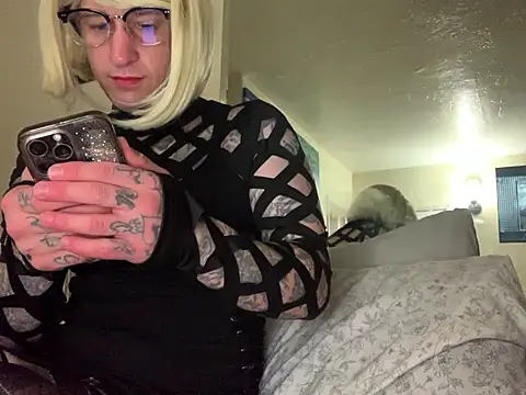 Kik SickSlut88 online show from August 2026 01:31:02 PM