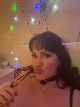 Snapshot of Lolaley2 chatting on January 2025 03:39:02 PM Lolaley2 online show from January 2025 03:39:02 PM