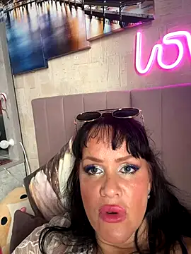 Snapshot of Lolaley2 chatting on October 2025 07:18:01 AM Lolaley2 online show from October 2025 07:18:01 AM