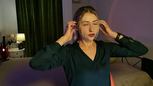 ZoeGrant online show from May 2026 05:32:01 PM