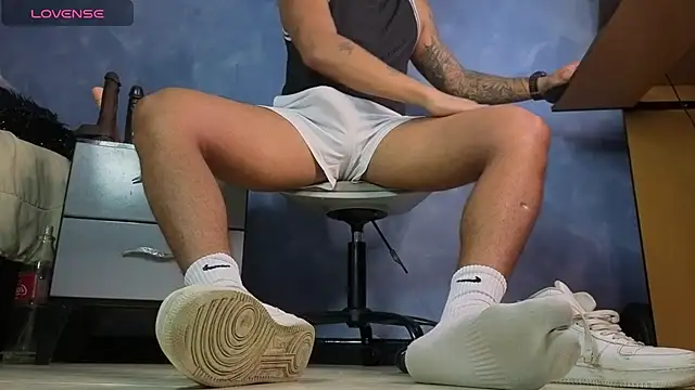 TomLover 12 online show from February 2026 02:48:01 AM