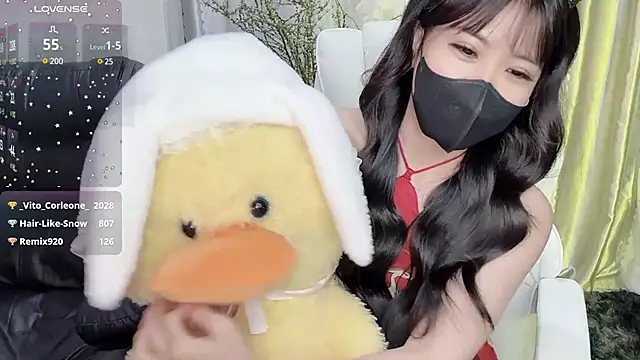 Snapshot of Mya_Lee chatting on January 2025 05:26:01 PM Mya Lee online show from January 2025 05:26:01 PM