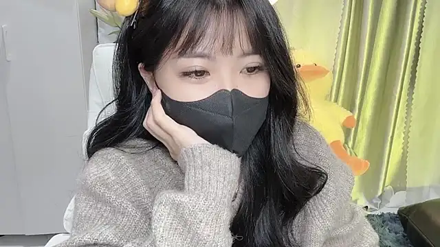 Snapshot of Mya_Lee chatting on February 2025 10:36:01 PM Mya Lee online show from February 2025 10:36:01 PM