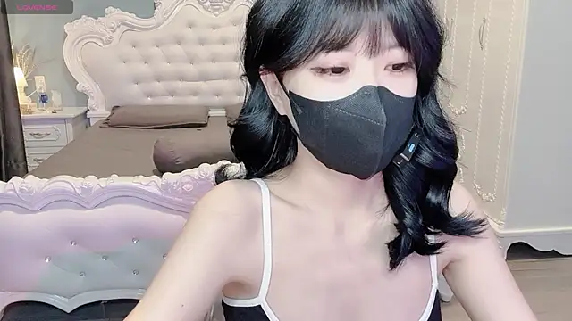 Snapshot of Mya_Lee chatting on February 2026 09:40:02 PM Mya Lee online show from February 2026 09:40:02 PM