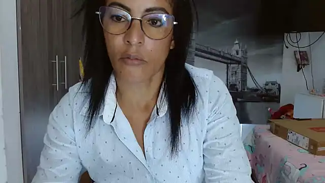 kateleyagrey online show from January 2025 09:41:01 PM