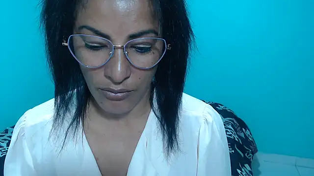 kateleyagrey online show from February 2026 06:36:02 PM