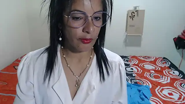 kateleyagrey online show from May 2026 06:24:01 PM
